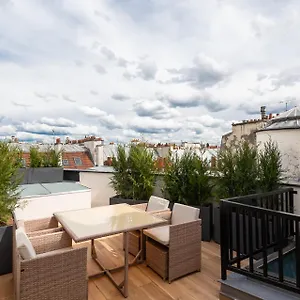 https://les-suites-hcr.fr-paris.fr