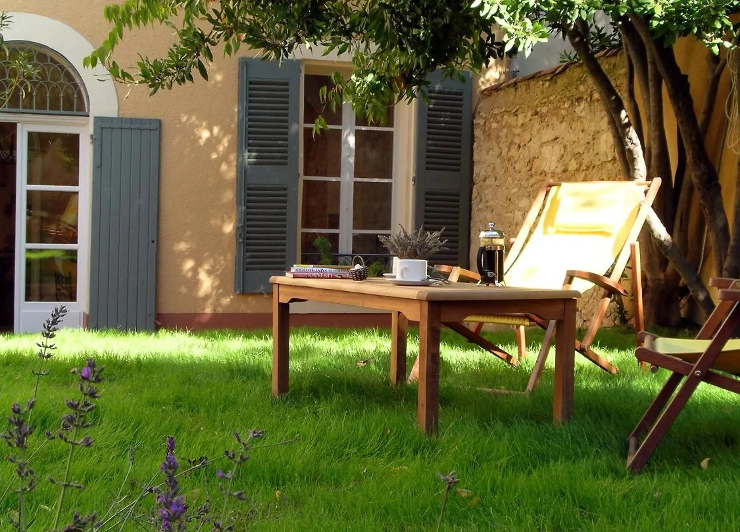 Le Couvent Hotel Apt 2*,